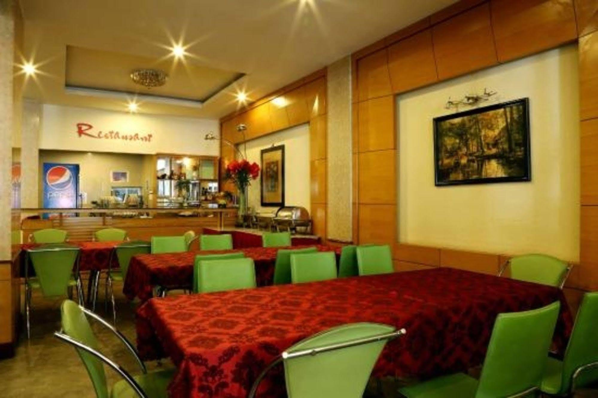 Lien Thanh Hotel Cidade de Ho Chi Minh Exterior foto