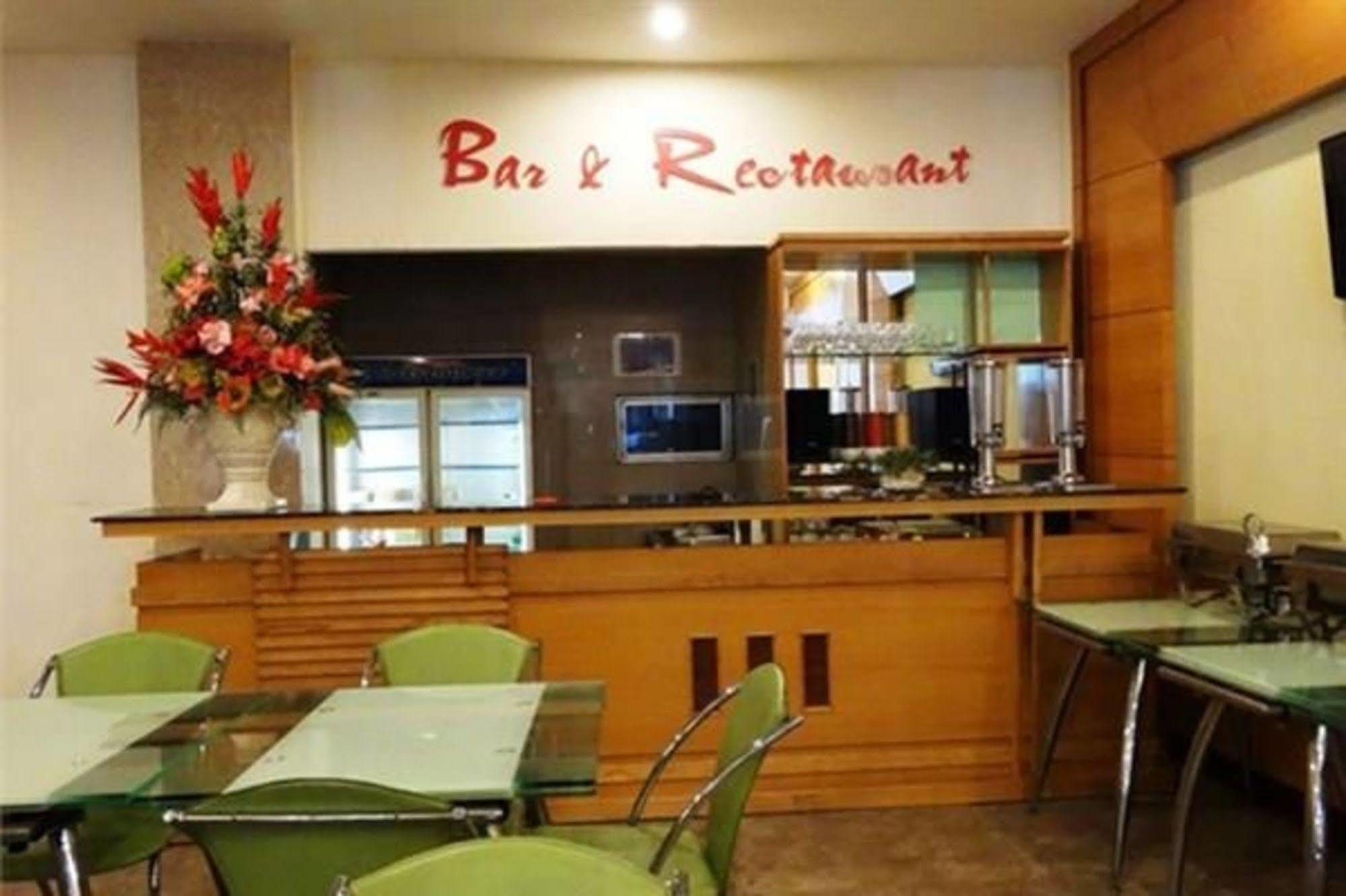 Lien Thanh Hotel Cidade de Ho Chi Minh Exterior foto